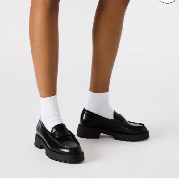 Steve Madden Shoes - NWOT BLACK STEVE MADDEN LANGSTEN LOAFERS SZ 8.5